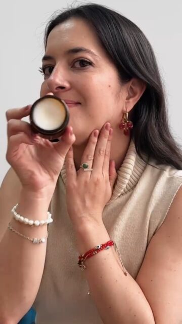 Si tu piel pudiera hablar, estaría pidiendo a gritos un poquito de amor natural 🌿💚.
Con nuestra linea de skincare, dile bye a la resequedad y hola al glow real ✨.
Porque cuidarte no tiene que ser complicado, solo natural 😉.

👉 Pruébalo y siente la diferencia desde el primer uso. #SkincareReal #AliBotanics