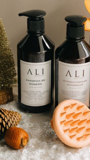 No lo esperábamos… pero ustedes lo hicieron un éxito 🤍🎄

Nuestros Kits de Navidad fueron best sellers y como nos los siguen pidiendo, decidimos mantenerlos hasta fin de diciembre ✨

Todos tienen 20%off y accesorios edición especial🤩

Última oportunidad para regalar (o regalarte) bienestar natural 🌿🎁

 | Hasta agotar stock