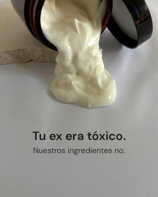 Teníamos que decirlo💅 Algunas relaciones te quitan el brillo; tu rutina debería devolvértelo. Ingredientes 100% naturales para cara, cuerpo y cabello es lo que tu cuerpo necesita para verse sano y hermoso 🍃✨
Comenta “YO” y te ayudamos a elegir el tuyo según tu tipo de piel 🌿
#ALIBotanics #SkincareNatural #CosmeticaNatural #Quito #Ecuador AutocuidadoReal