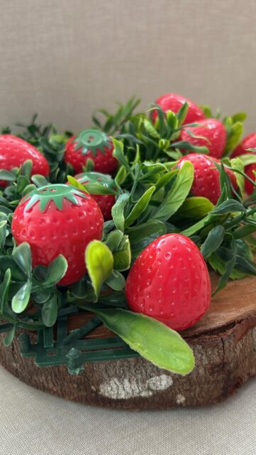 🍓 Edición limitada: Strawberry Tint Balm 🍓

Labios hidratados con un toque de color natural… ¡y GRATIS! 💋

Por compras mayores a $25 te llevas tu Strawberry Tint Balm de regalo. Una fórmula 100% natural que nutre, suaviza y deja un tono rosado fresco, perfecto para todos los días.

✨ Hasta agotar stock
✨ No aplica promoción sobre promoción