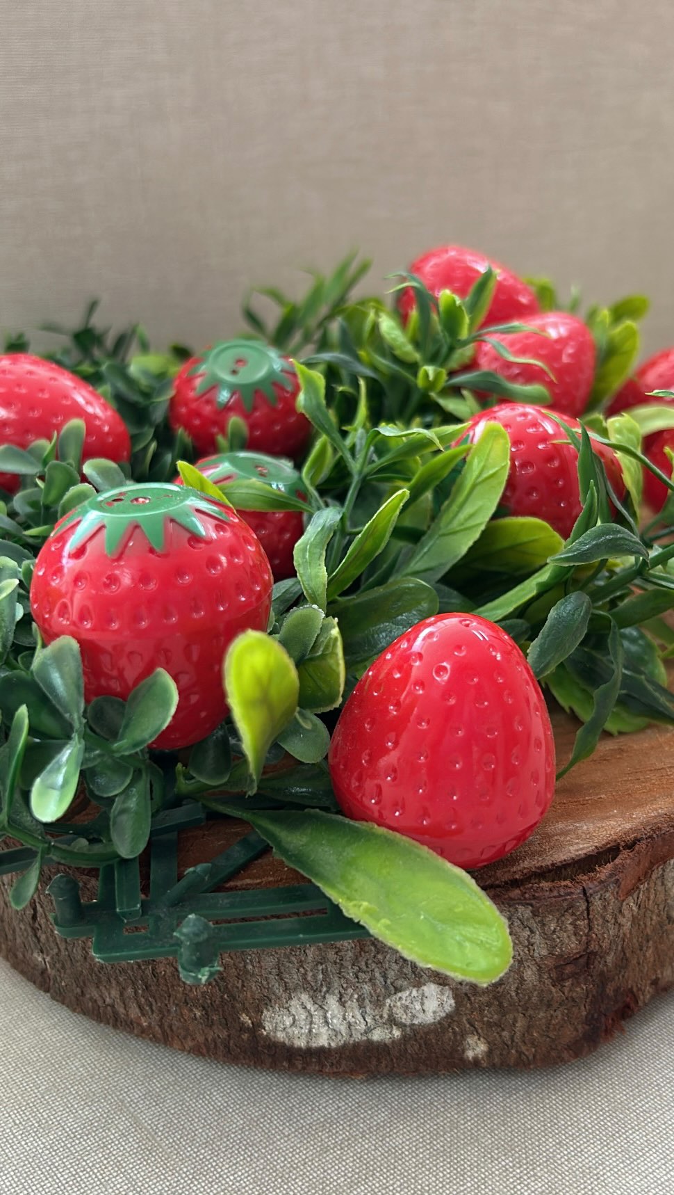 🍓 Edición limitada: Strawberry Tint Balm 🍓

Labios hidratados con un toque de color natural… ¡y GRATIS! 💋

Por compras mayores a $25 te llevas tu Strawberry Tint Balm de regalo. Una fórmula 100% natural que nutre, suaviza y deja un tono rosado fresco, perfecto para todos los días.

✨ Hasta agotar stock
✨ No aplica promoción sobre promoción